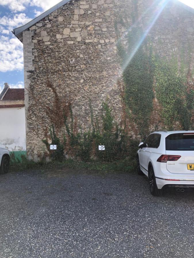 Maison d'hôtes La Poterne Épernay Exterior foto